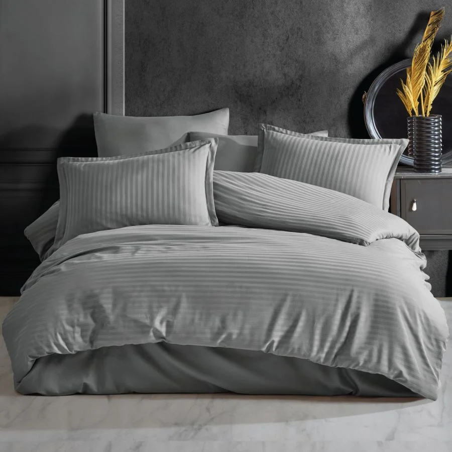 Lenjerie de pat pentru 2 persoane XXL, Bumbac Damasc 100%, 4 piese, Cearceaf pat 240×260, Cearceaf pilota 200×230, Fete de perne 50×70 x 2, alb